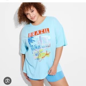 Oversized graphic tee